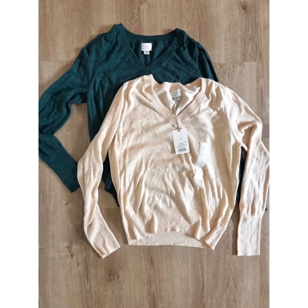 Two Vneck Sweaters Beige and Green Women's Small A New Day